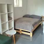 U Zuzi W Sianozetach سيانوزيتي